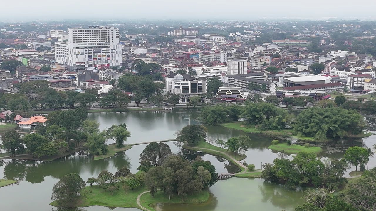 DJI Mini 4 Pro: The Grandeur of Taiping Lake Garden- Cinematic Master Shot Tour Part 2