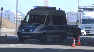 VuKW VU-Team Polizei Köln Dir V VI 2 (Ankunft am Einsatzort)