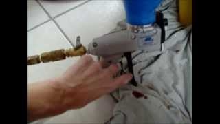 How to put texture on Drywall Walls using a Spray Hopper gun Sprayer Orange Peel sheetrock mud