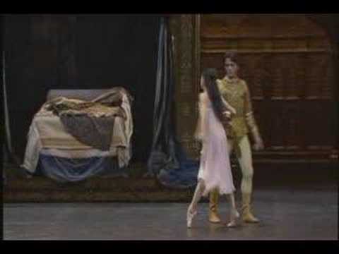 Romeo and Juliet - Juliet (Ferri) dances with Paris
