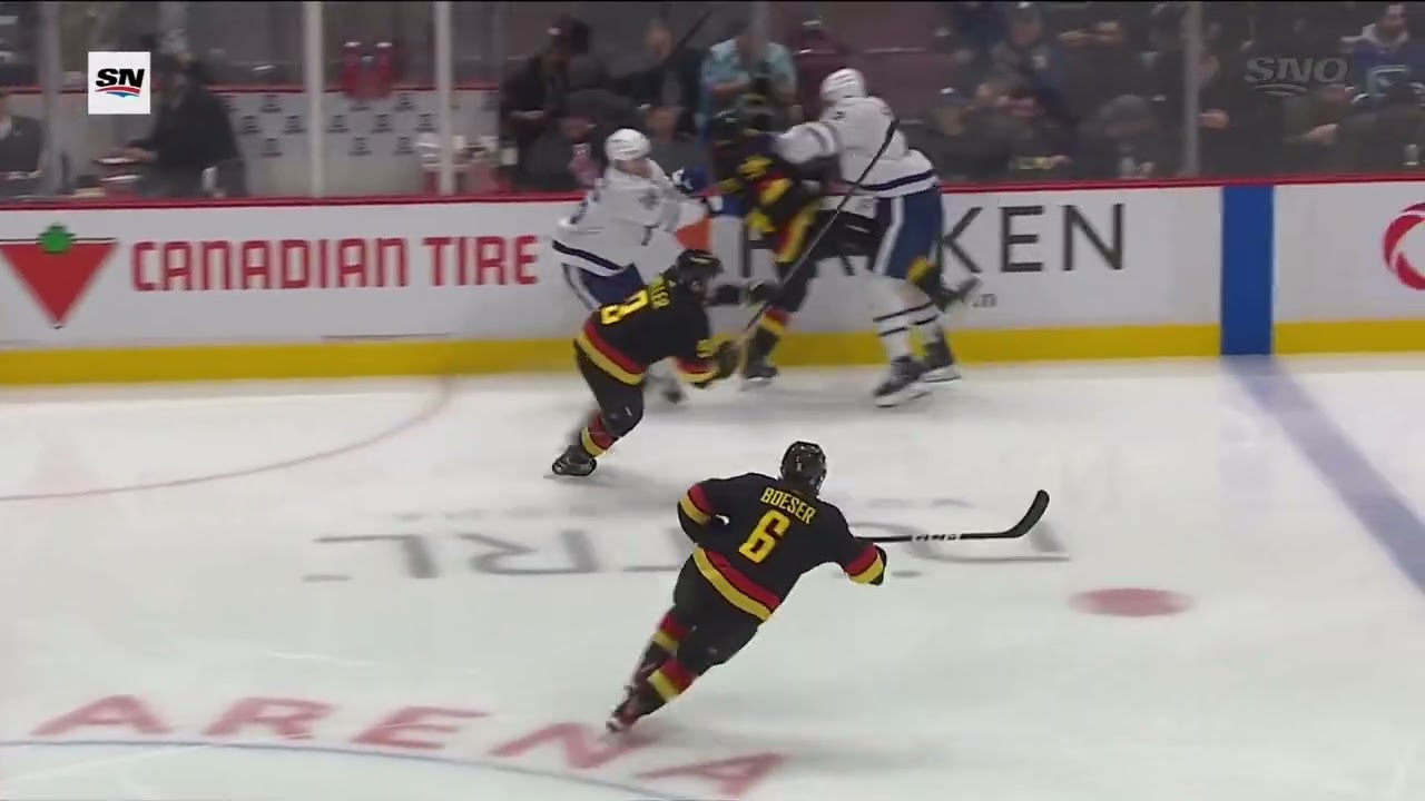 Schenn clean check on Di Giuseppe