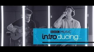 Video voorbeeld van "Joesef - Loverboy (BBC Music Introducing Session)"