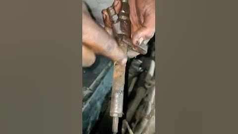 injector removing Mahindra Scorpio#injector #bosch #mahindrascorpio