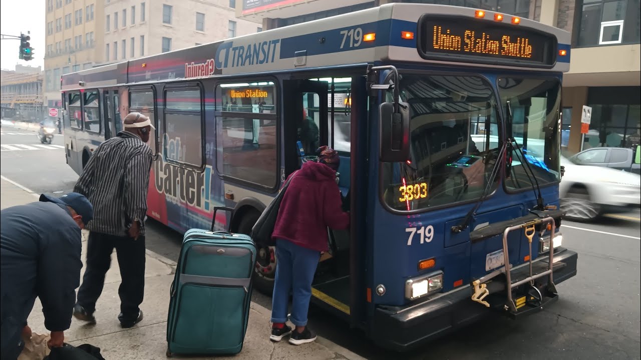 cttransit-2007-new-flyer-d40lf-719-on-the-union-station-shuttle-youtube