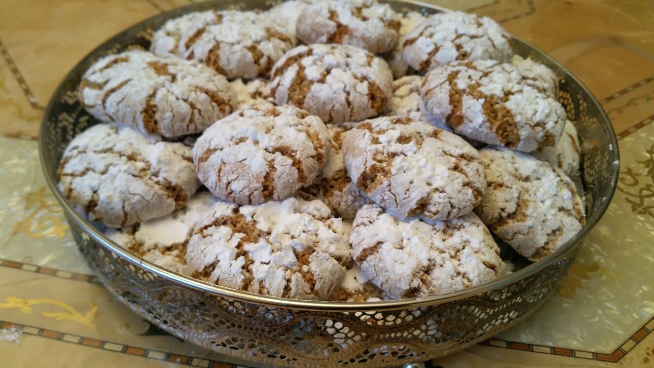 غريبة الزنجلان واللوز ناجحة 100/بالمئة مع شرح دقيق لسر نجاحها. من تقديم نادية الفاسية.