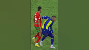 CHEKI UTULIVU WA YOUSSEF MEHRI WASHINDWA KUFUA DAFU KWA CLEMENT MZIZE AKALISHWA CHINI KIBABE 