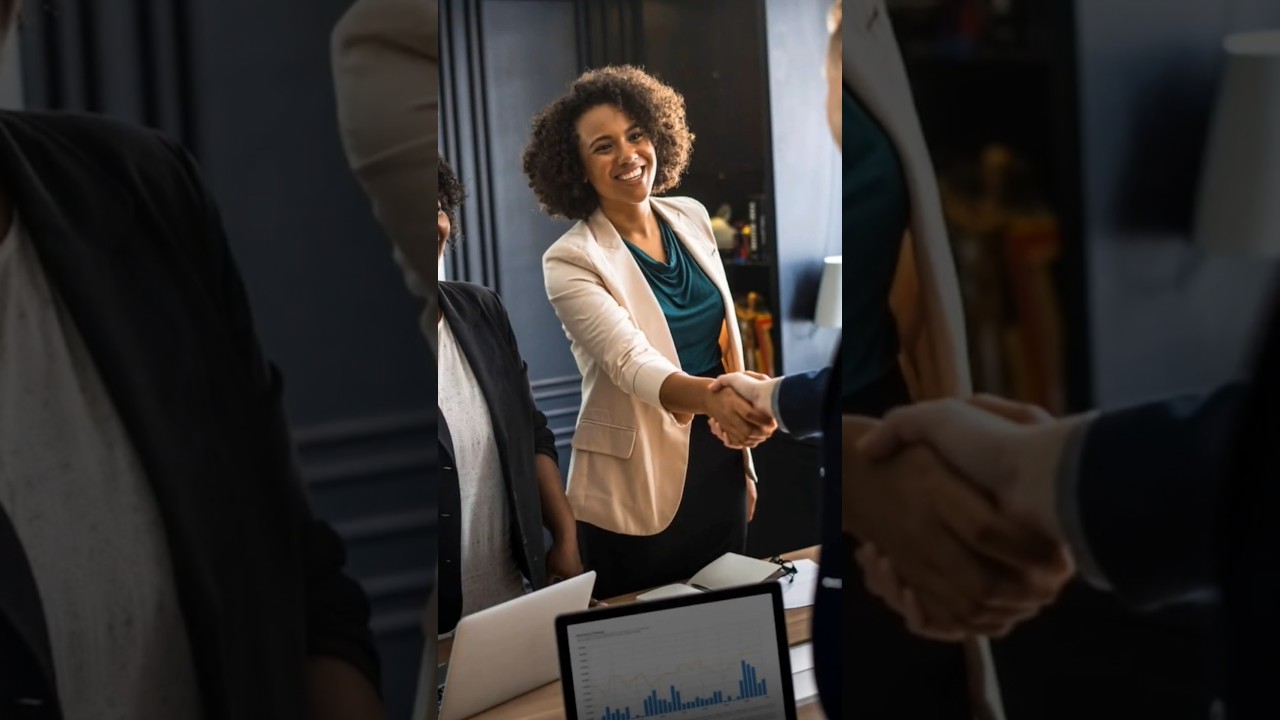 company bina product banaye अरबो कमा रही है