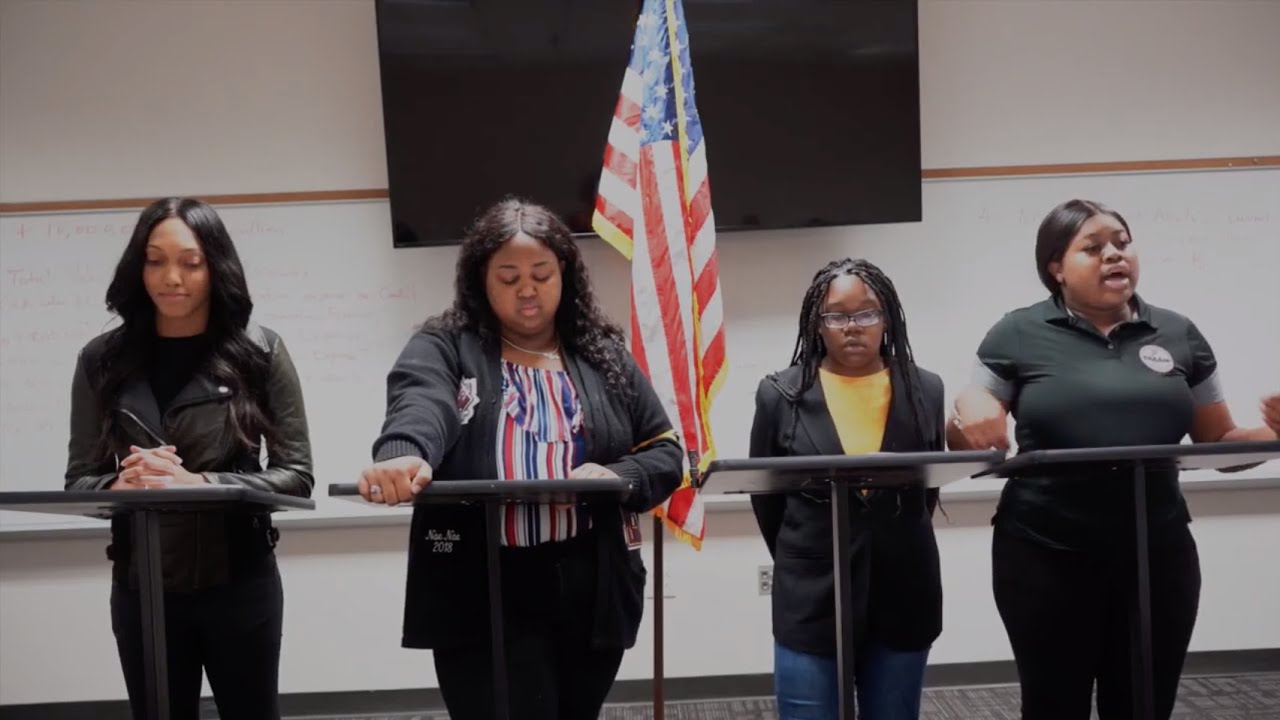 Should The Government Have Access To Your Personal Data?