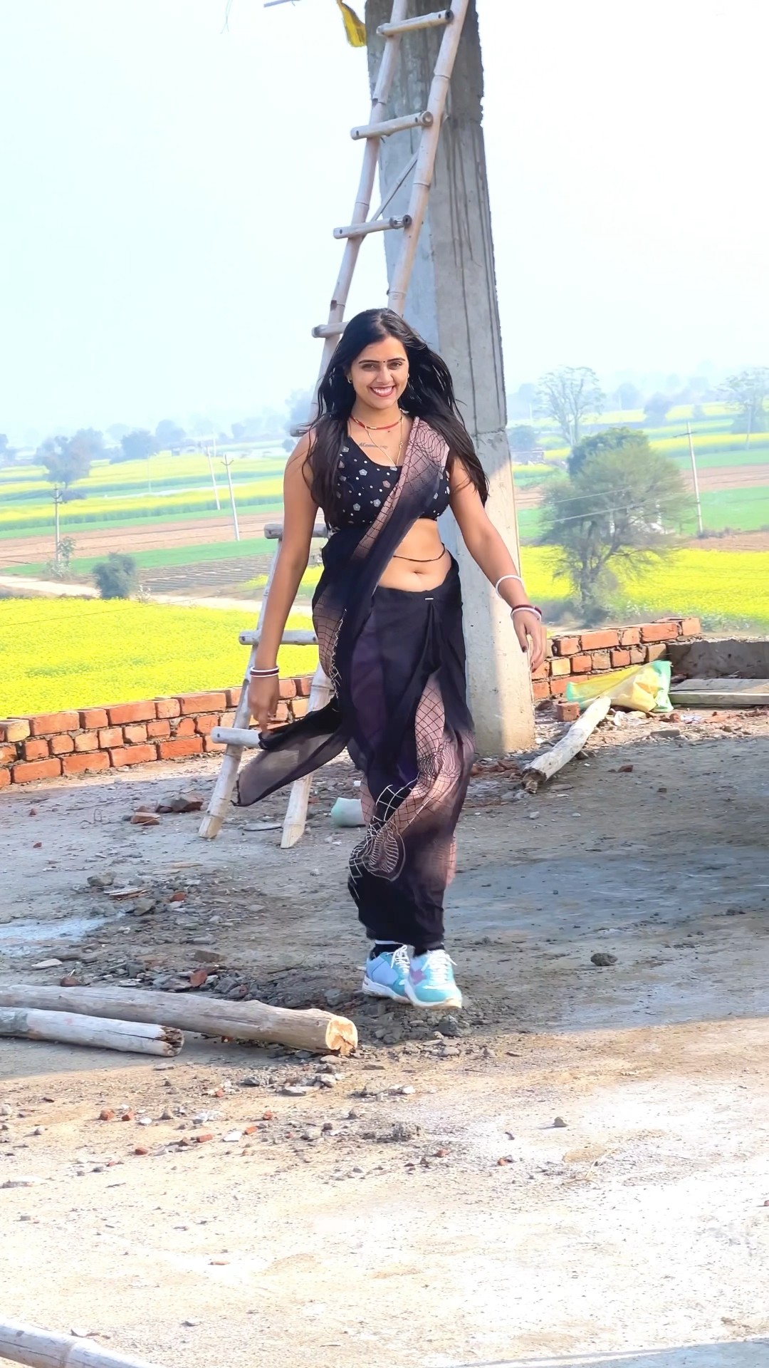 मेरी मोटो ले ले फोटो #meenu #trending #meenu