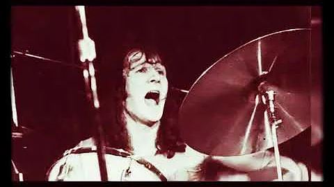 Ian Wallace Drum Solo.