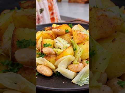 Vegan Recipesのレシピ: Cabbage & Golden Potatoes! Easy Vegan Dinner 🥔