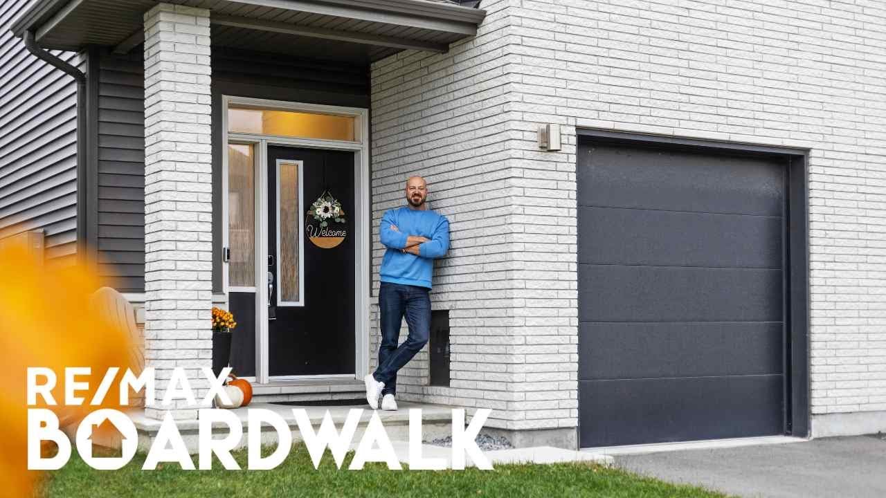 This End-Unit Townhome Has Everything | 124 Jardiniere Street