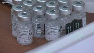 Moderna begins child vaccine trials