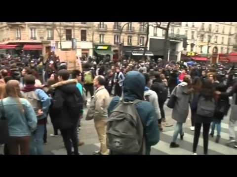 Violence Erupts During French Student Protest