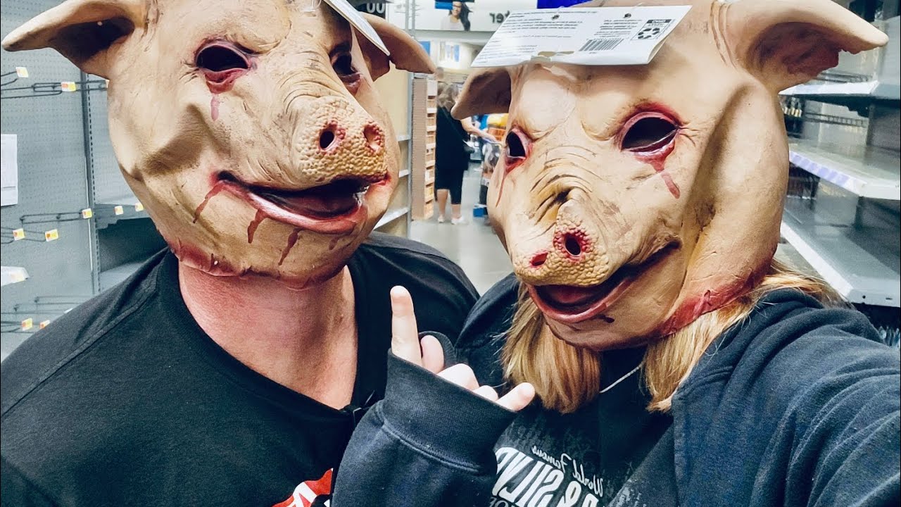 ( Head) preformed live at the Black Monk Tavern