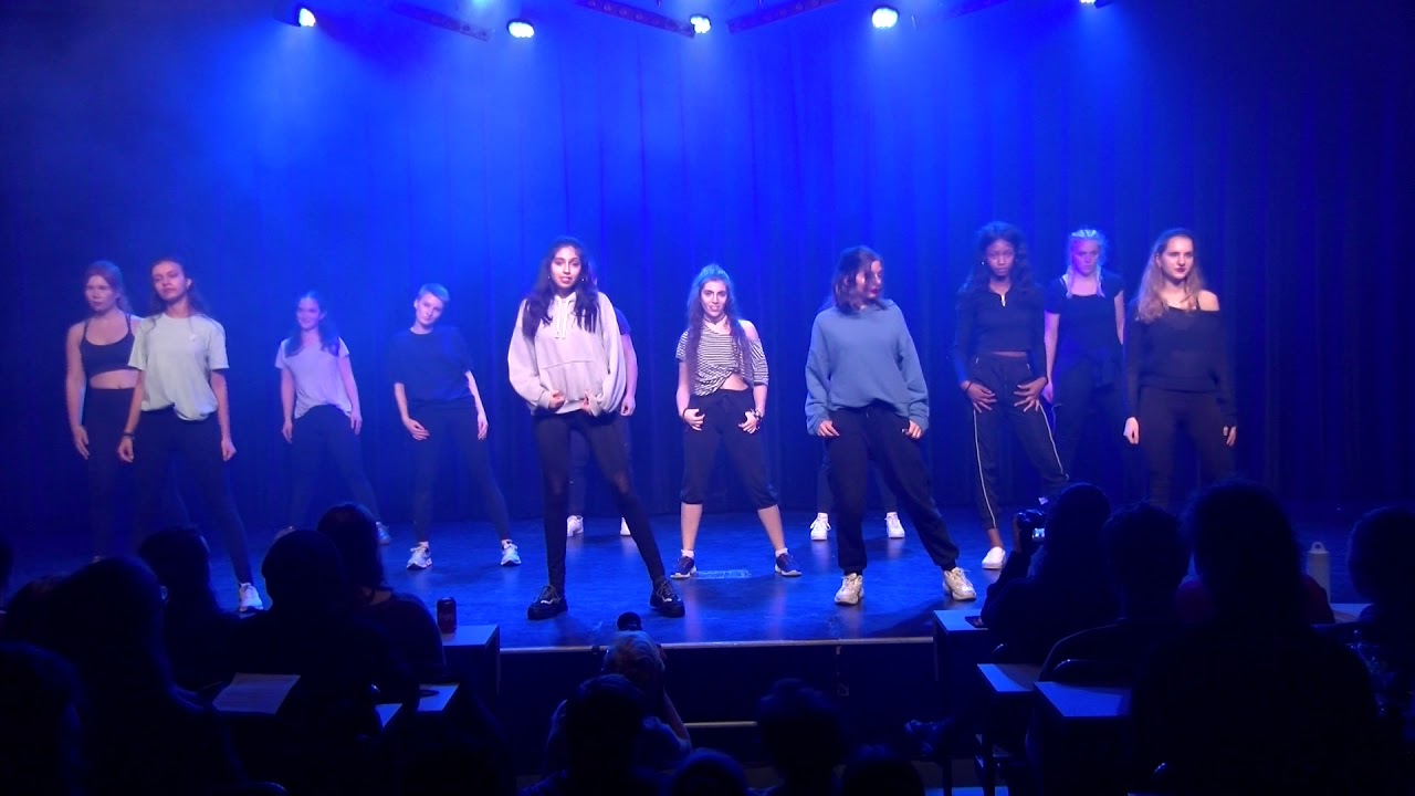 UCSA DanceCo Urban Thursday group Fall 2019