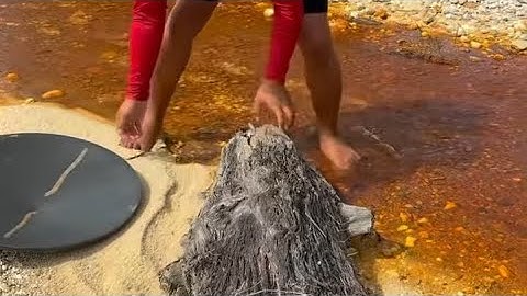 Gold prospecting #shortvideo #part2 #gold #metaldetecting #shortsfeed #shorts #short#panning #mining