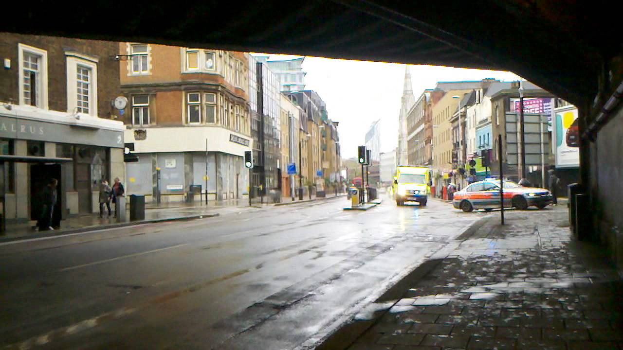 Lluvia en Londres - YouTube