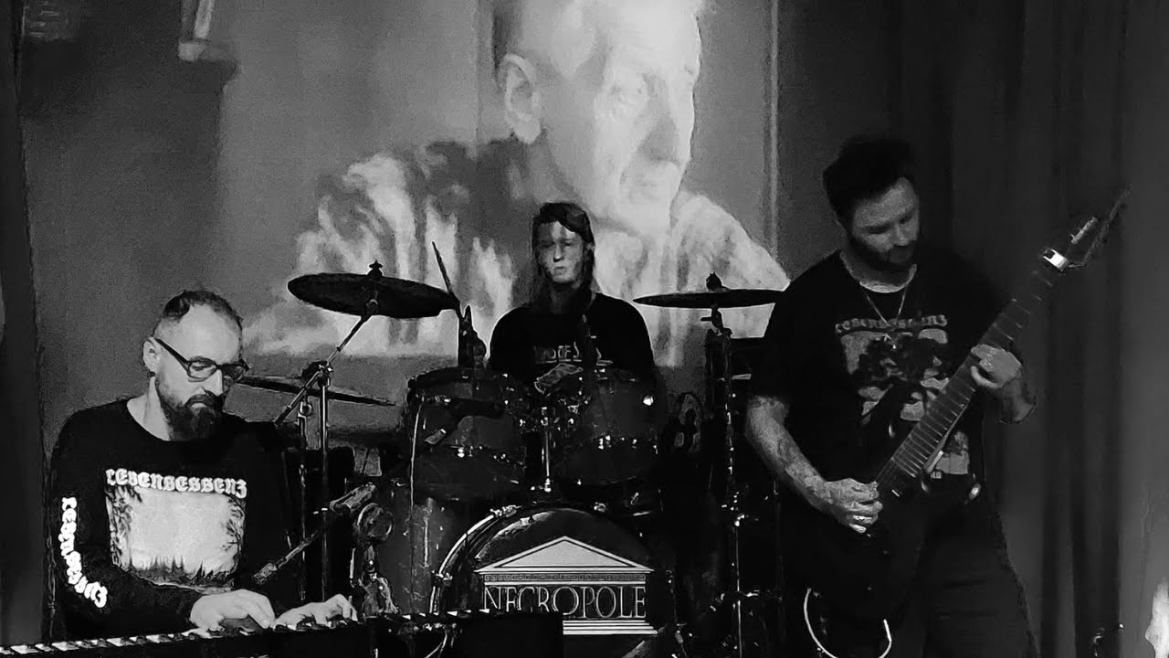Lebensessenz - Über die Brücke der Träume (Live at Necropole Hall)