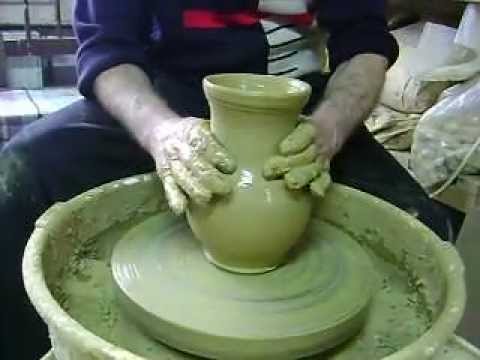 Video: Cum Se Face O Oală Din Ceramică
