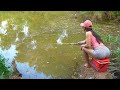 Best Video Hook Fishing. Beautiful Girl Fishing Big Snake