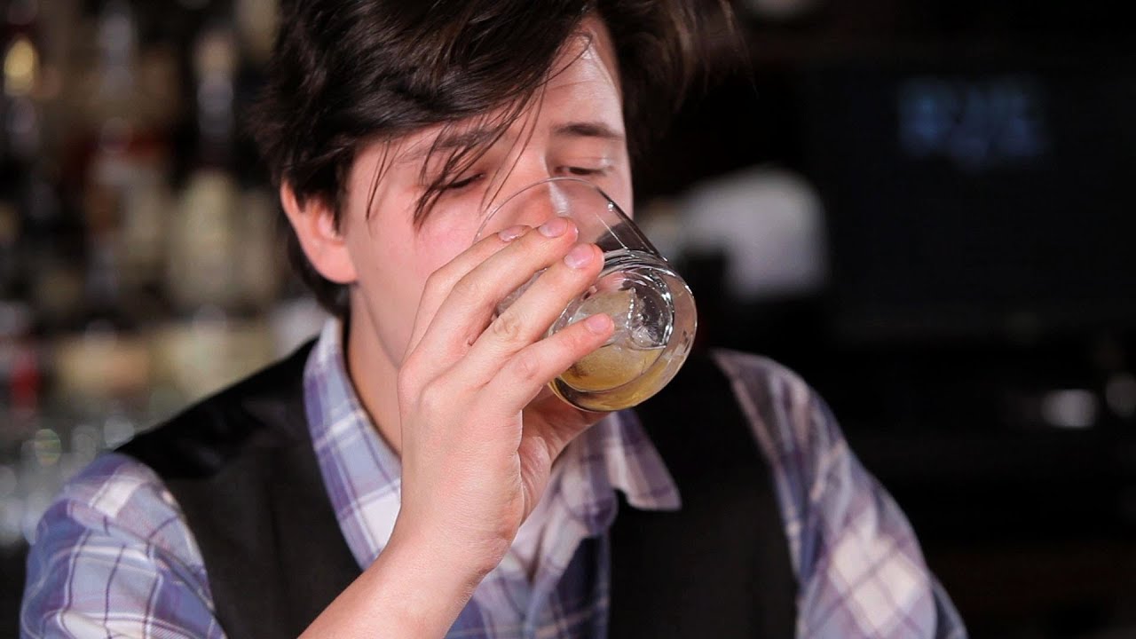 Ice Or Neat — Is There a Right Way to Drink Whiskey?