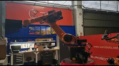 KUKA KR30-3 with KRC4 controller