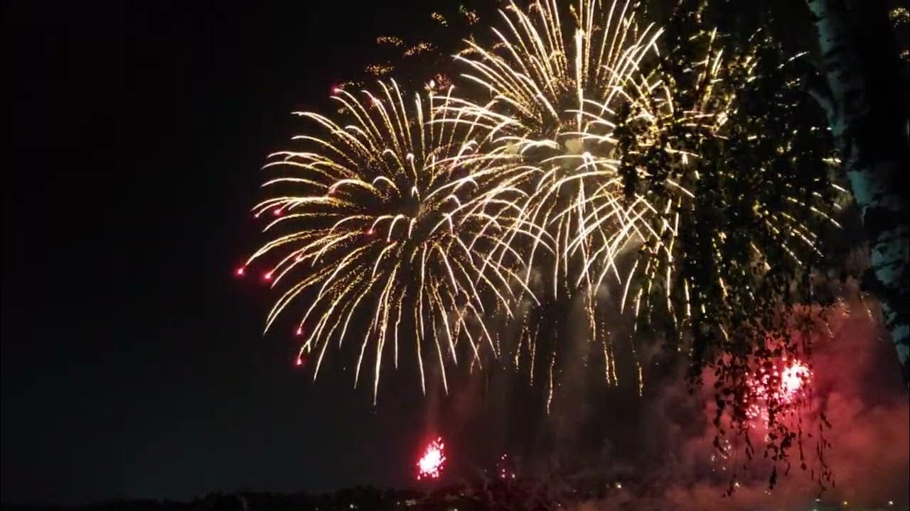 Серебряная ладья кострома фестиваль фейерверков. Серебряная ладья кострома. Салют 2022 в комсомольске на амуре. Костромской фестиваль фейерверков «серебряная ладья»,. Фестиваль салютов в костроме.