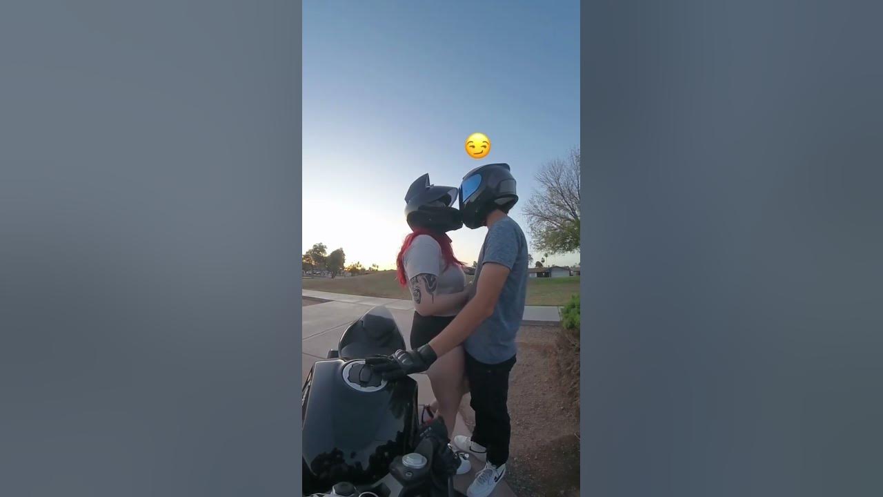 Not sure if she liked it🤷‍♂️ #motorcycle #biketok #motorcyclebackpack #couple #bikecouple #fy #fyp