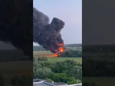 Пожар после падения Ил-76 в Рязани