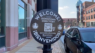 Walking around Downtown Aurora Illinois