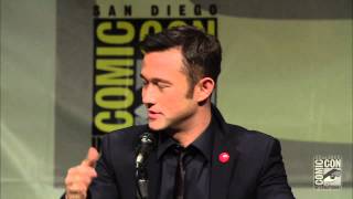Comic-Con's "Looper" Panel ft. Joseph Gordon-Levitt & Rian Johnson Pt. 3 - Celebs.com