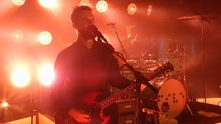 White Lies - "Kick Me" - 19/03/2019 - Paris, La Trabendo