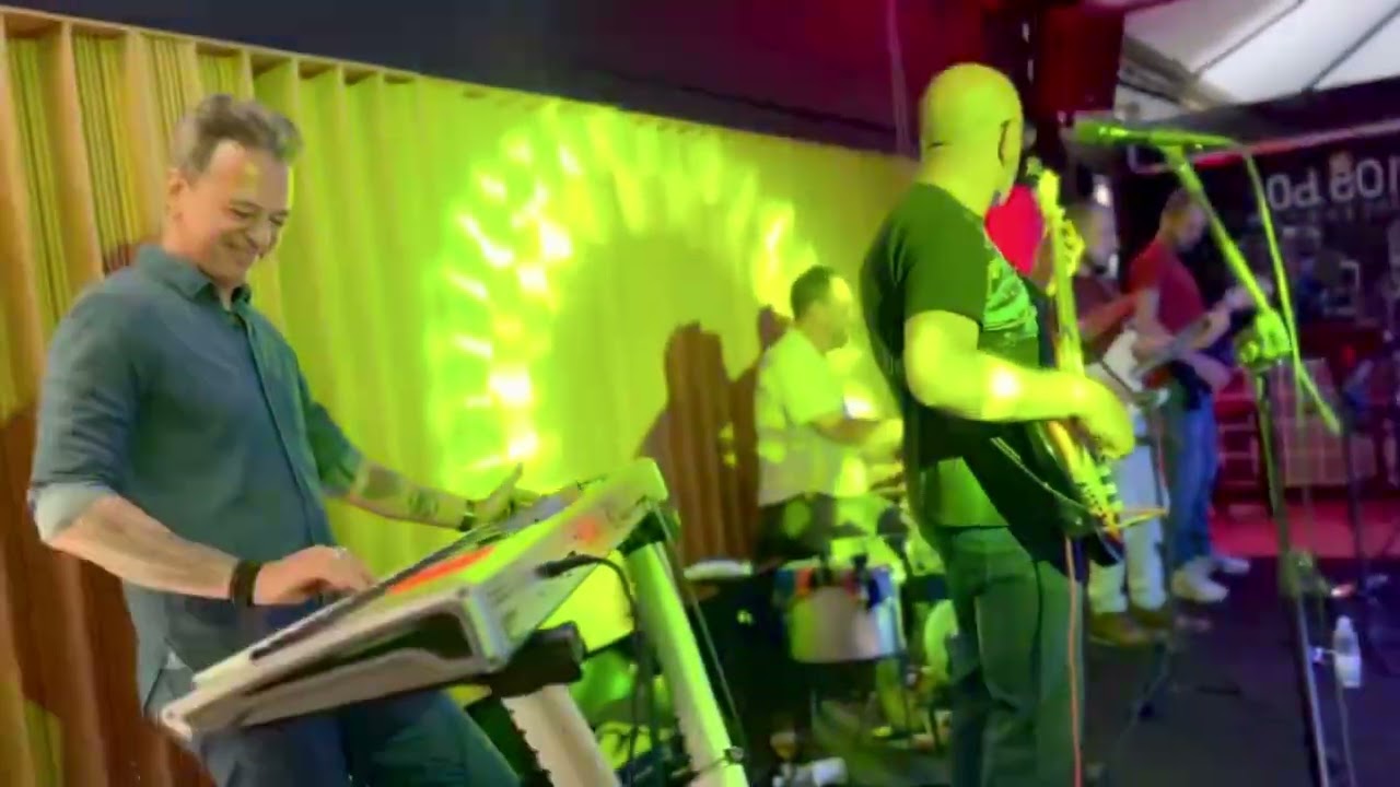 @SolarisBanda  Medley Rock n Roll