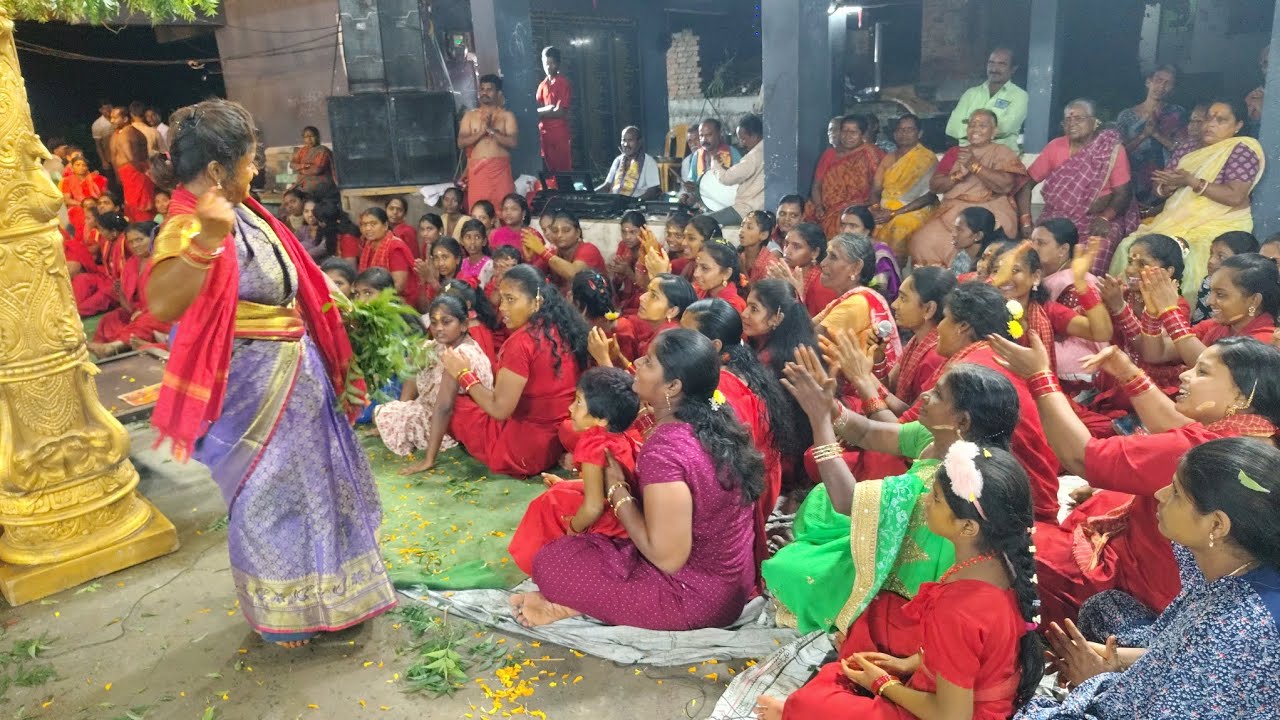 Amma Durgamma Song భవాని అమ్మ దుర్గమ్మ పాట పాడి దుర్గమ్మ ని రప్పించింది @jai Durga Bhavani Kolatam 