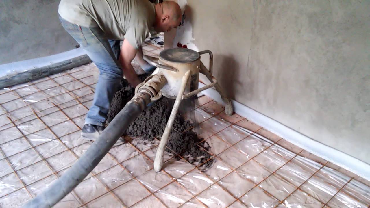 Полусухая стяжка пола в Москве и Московской области - YouTube