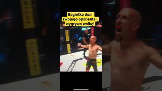 Bagietka Michael Wygrywa Walkę Na Primemma Przez Duszenie