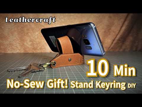 Leather DIY: The Best Gift with our Personalized, No-Sew Stand Keyring Pattern.