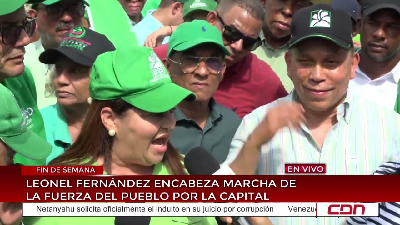 Leonel Fernández encabeza marcha de la Fuerza del Pueblo por la capital