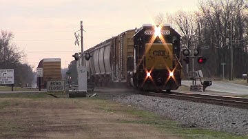 CSXT F732-20 Done with its work for today & Heads North Notch 8 with an GP38-2 #2806 YN4