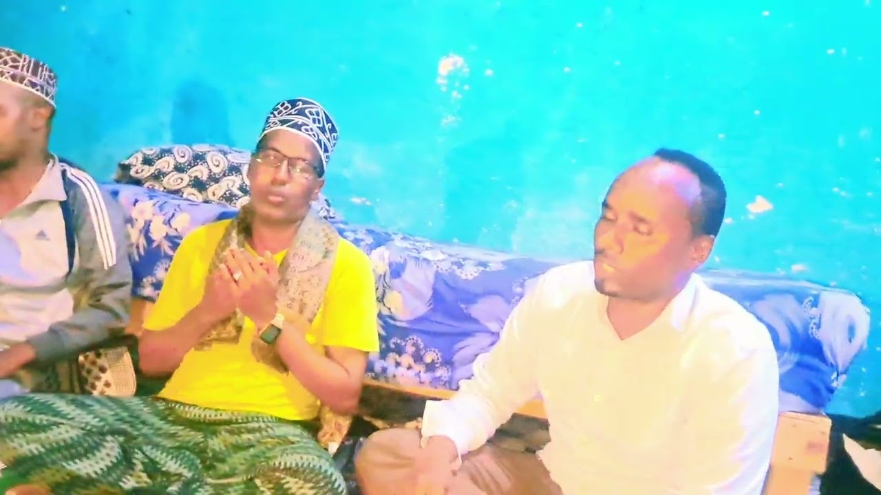 يارب صل علي المختار من مضر