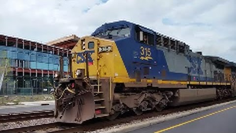 [CSX]315 AC44CW-ES44AH-ES40DC-CW40-8 Leads 110 Car Loaded T325-12 With K5H In Fay NC Pulling