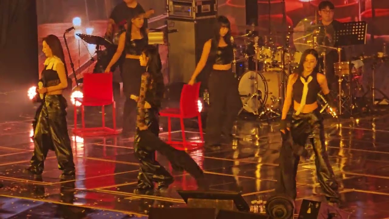 20260222 〈The Origin : APINK〉 - Nothing + Red Carpet