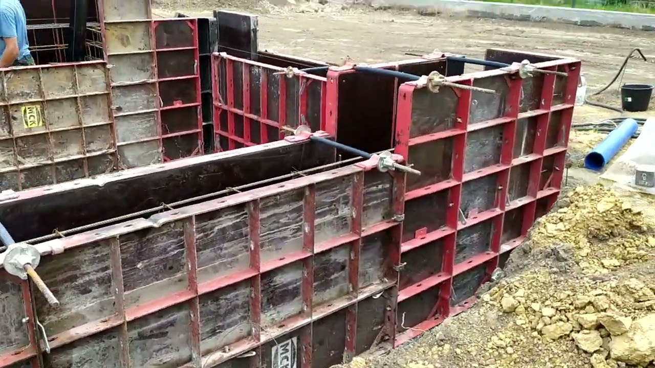 Монтаж мелкощитовой опалубки МСК. Частное домостроение. - YouTube