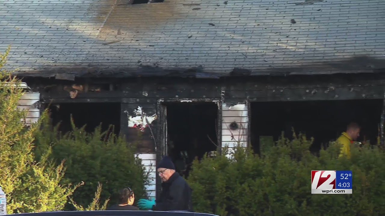 Man killed in Warwick house fire - YouTube
