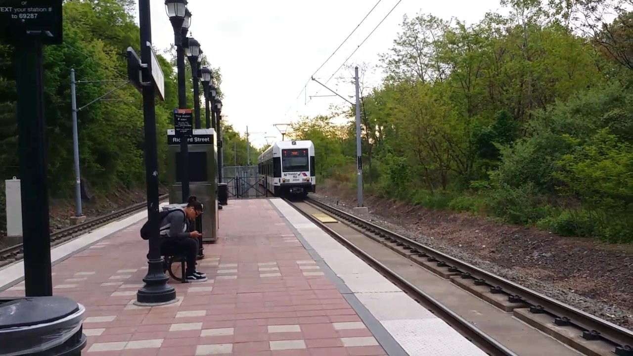 hudson bergen light rail bayonne flyer passing richard st youtube bayonne flyer