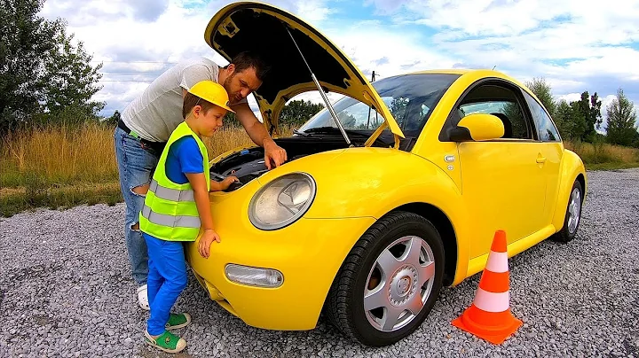 The Car VW Bug Broken Down | Pretend Play Mechanic...