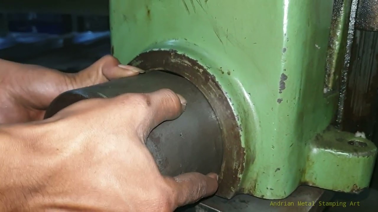 How to install a sheet metal press tool on a power press stamping
