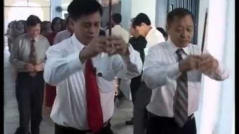 TH Nguyen Du to chuc vieng Mieu tien su