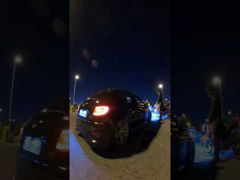 عجب سيستمى داره لامصب من ديدم از دورم بالا پايين ميكرد ماشينو